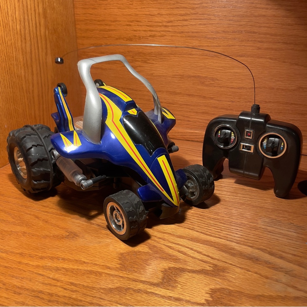 Street Savage Stunt Blue and Yellow Remote Control Car Great Used Condition